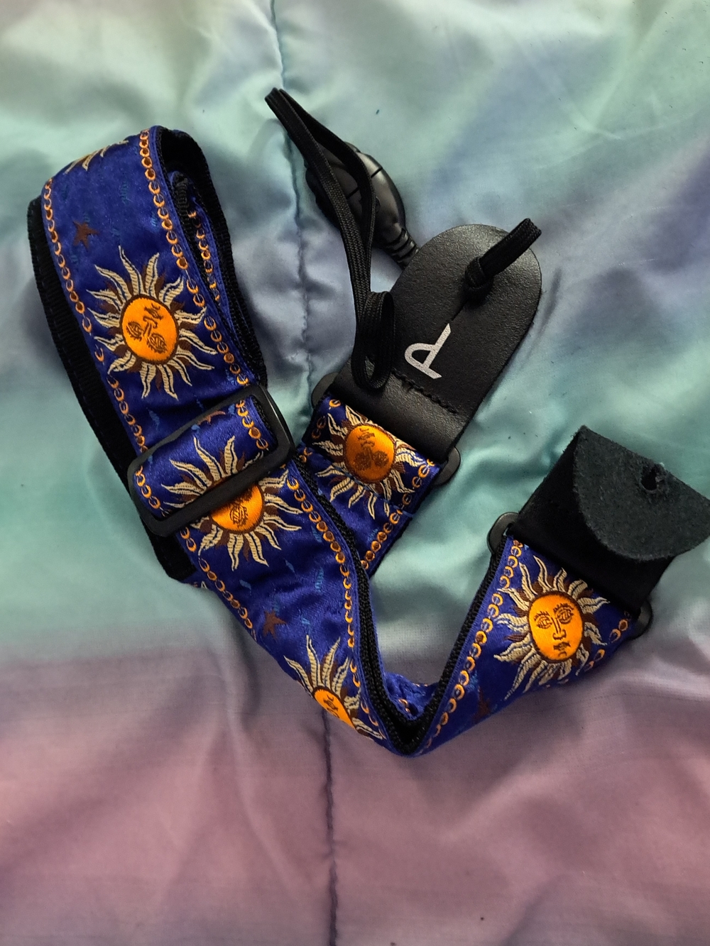 Blue Sun Pattern Guitar Strap